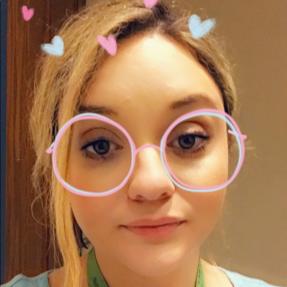 Meet your Posher, Jennifer